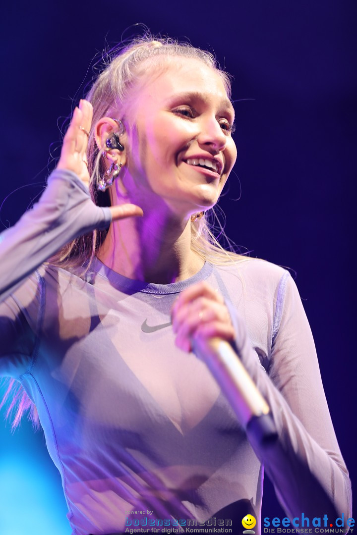 Glasperlenspiel Licht und Schatten Tour, Oberschwabenhalle: Ravensburg, 29.