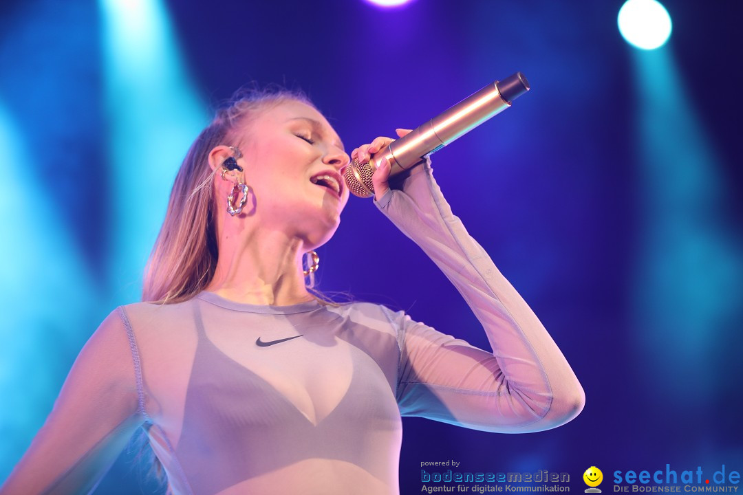 Glasperlenspiel Licht und Schatten Tour, Oberschwabenhalle: Ravensburg, 29.