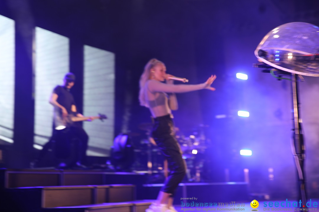 Glasperlenspiel Licht und Schatten Tour, Oberschwabenhalle: Ravensburg, 29.