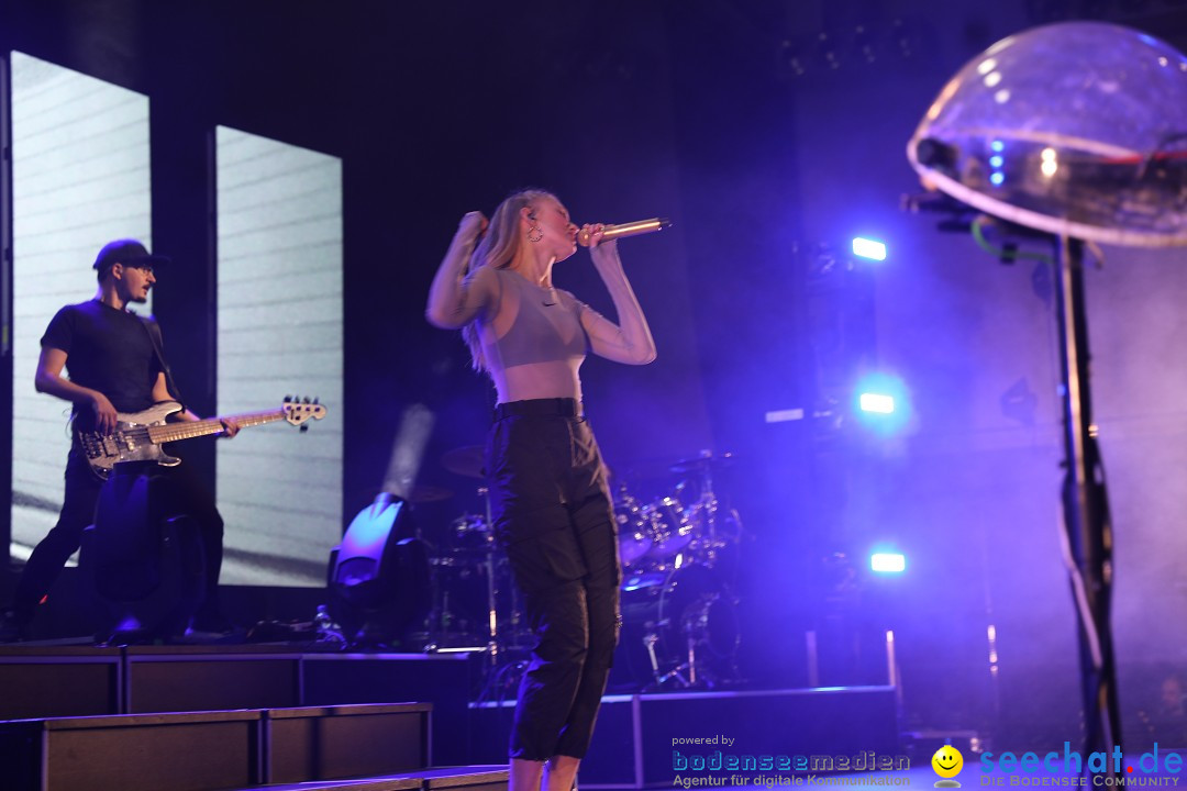 Glasperlenspiel Licht und Schatten Tour, Oberschwabenhalle: Ravensburg, 29.