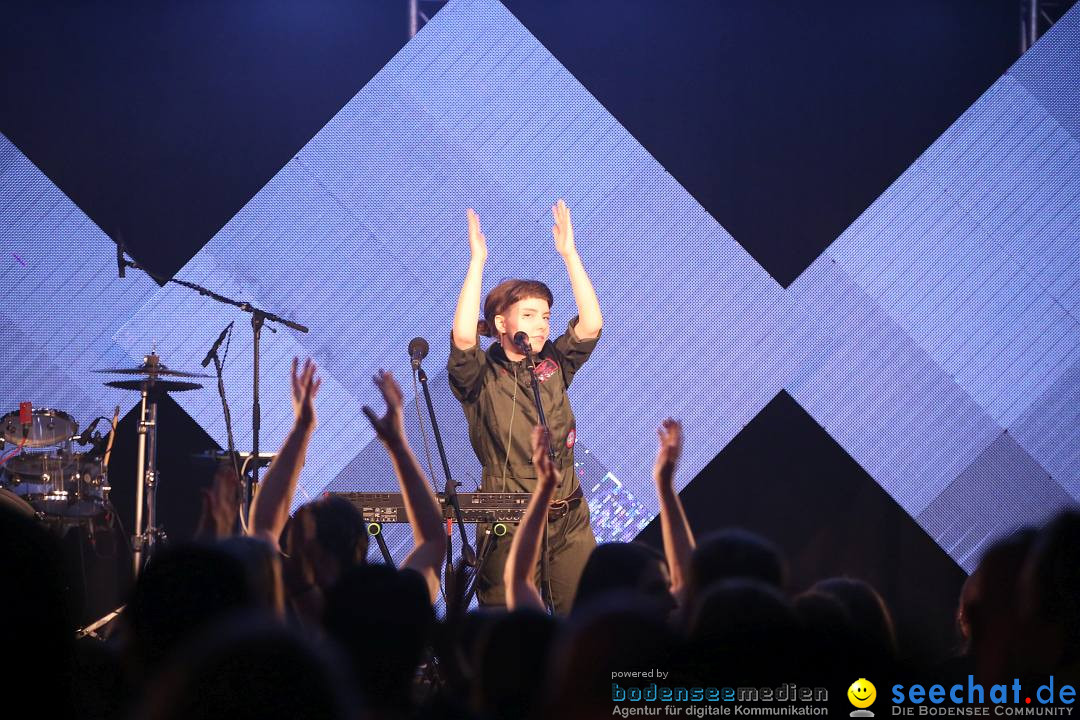 SOLARFAKE und Adam is a Girl - Caserne: Friedrichshafen am Bodensee, 31.01.