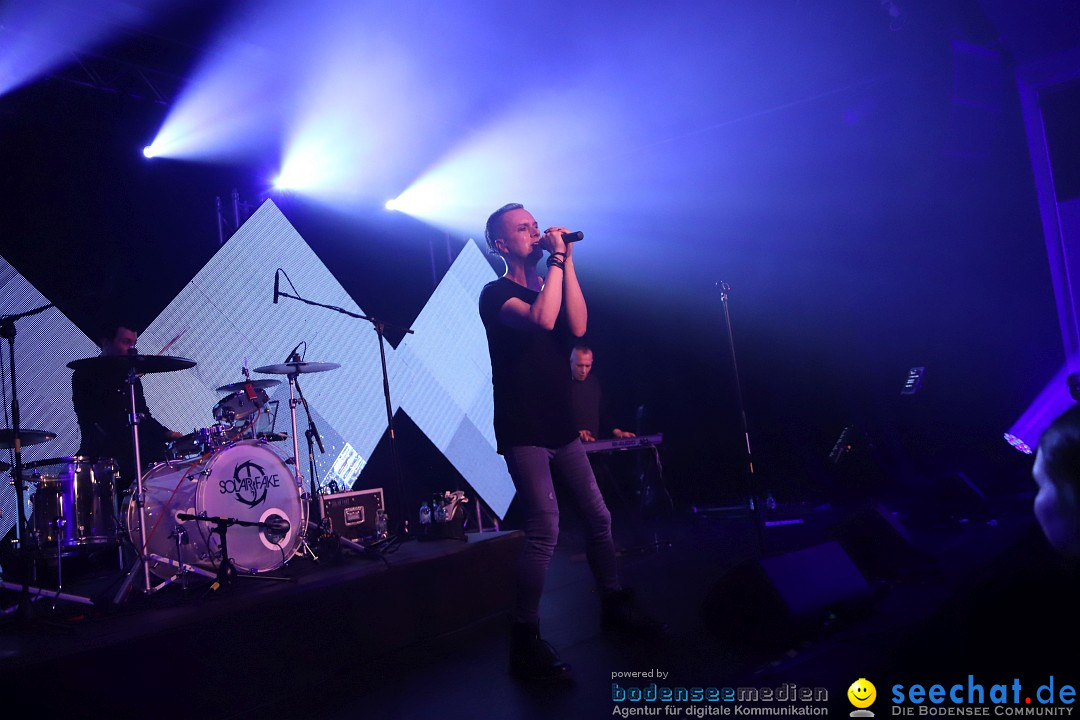 SOLARFAKE und Adam is a Girl - Caserne: Friedrichshafen am Bodensee, 31.01.