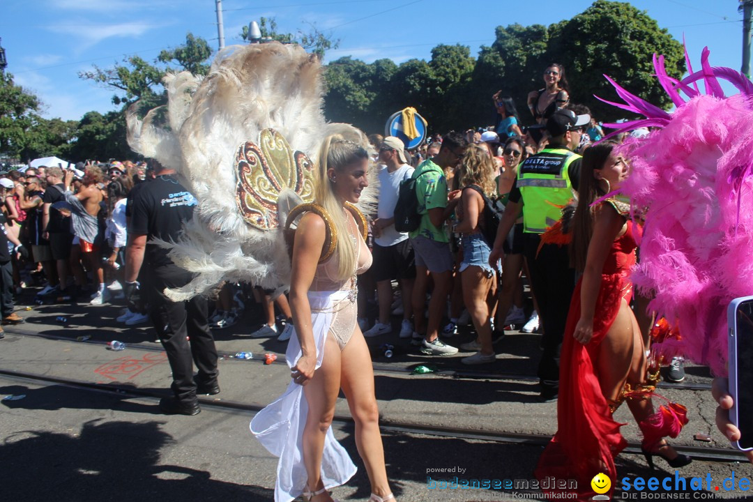 Street Parade 2022 mit dem Motto THINK: Zuerich, 13.08.2022
