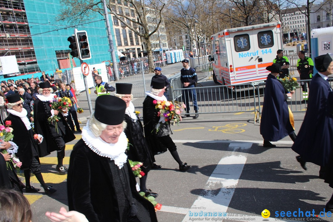 Sechselaeuten Umzug der Zuenfte: Zuerich, 17.04.2023