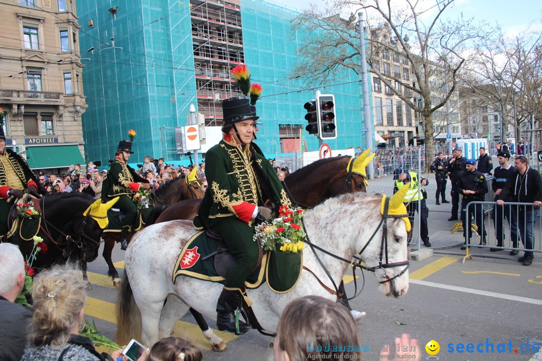 Sechselaeuten Umzug der Zuenfte: Zuerich, 17.04.2023