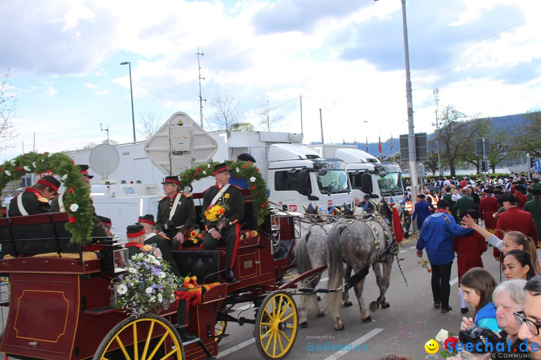 Sechselaeuten Umzug der Zuenfte: Zuerich, 17.04.2023