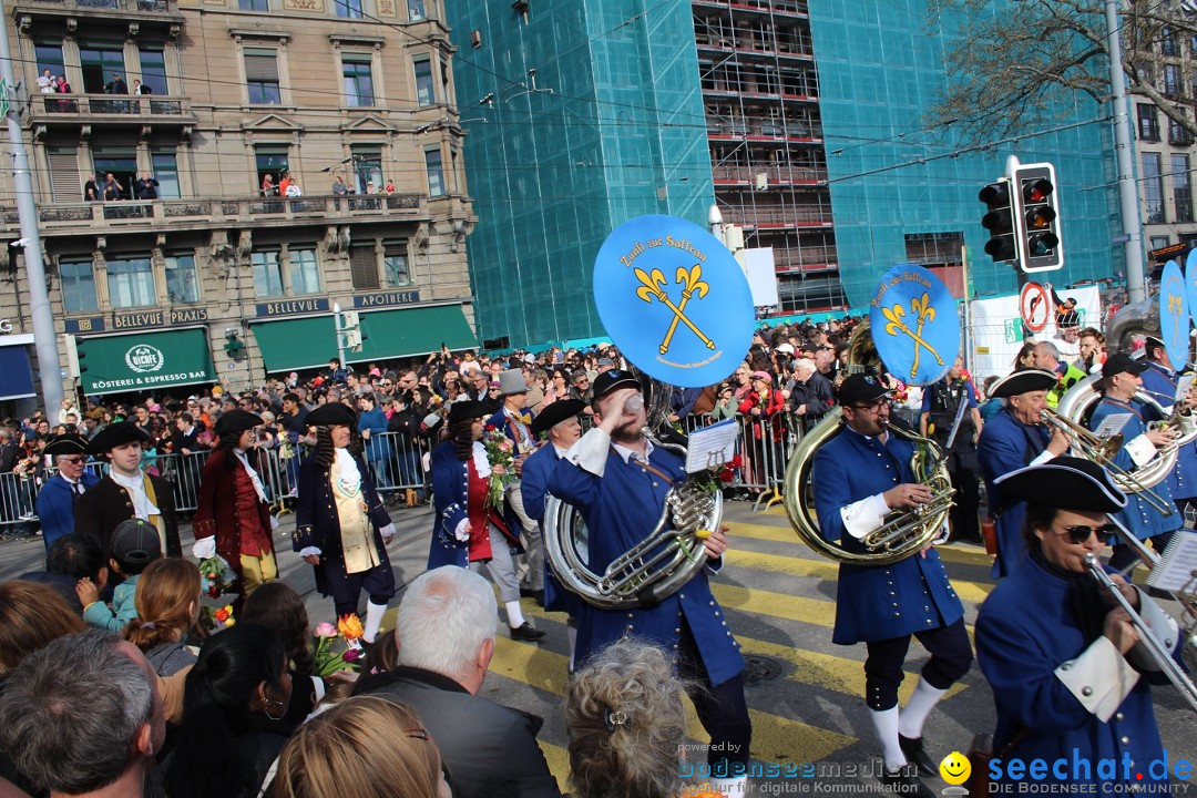 Sechselaeuten Umzug der Zuenfte: Zuerich, 17.04.2023