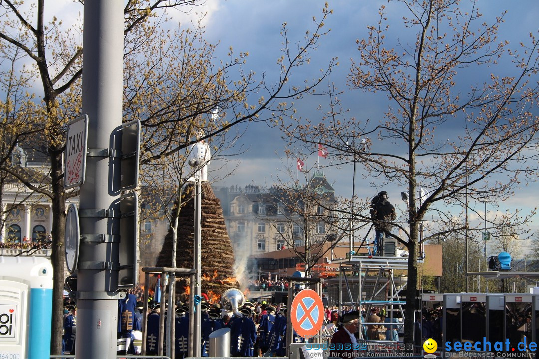Sechselaeuten Umzug der Zuenfte: Zuerich, 17.04.2023