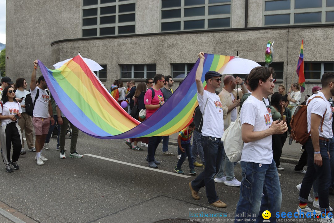ZURICH PRIDE FESTIVAL: Zuerich - Schweiz, 15.06.2024