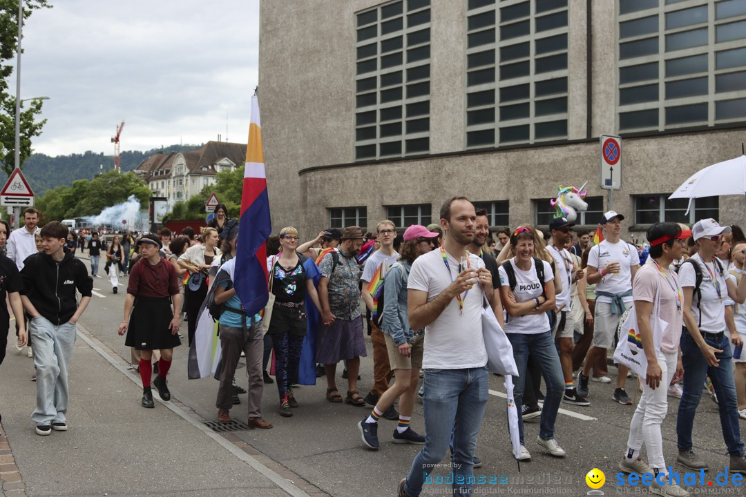 ZURICH PRIDE FESTIVAL: Zuerich - Schweiz, 15.06.2024