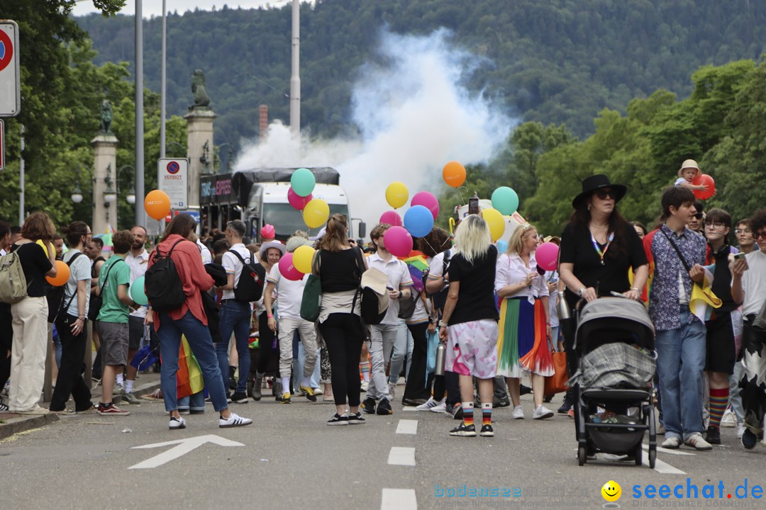 ZURICH PRIDE FESTIVAL: Zuerich - Schweiz, 15.06.2024