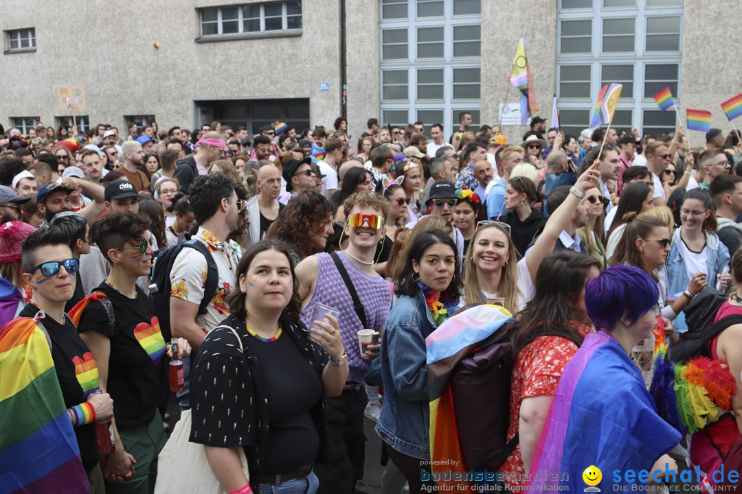 ZURICH PRIDE FESTIVAL: Zuerich - Schweiz, 15.06.2024