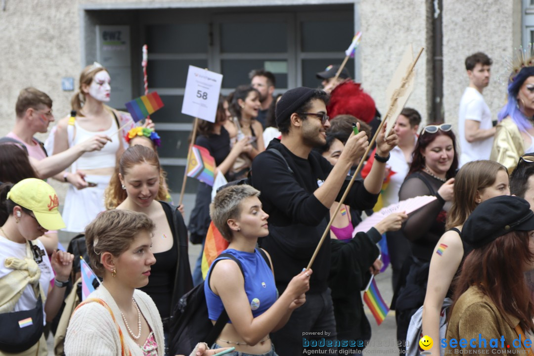 ZURICH PRIDE FESTIVAL: Zuerich - Schweiz, 15.06.2024