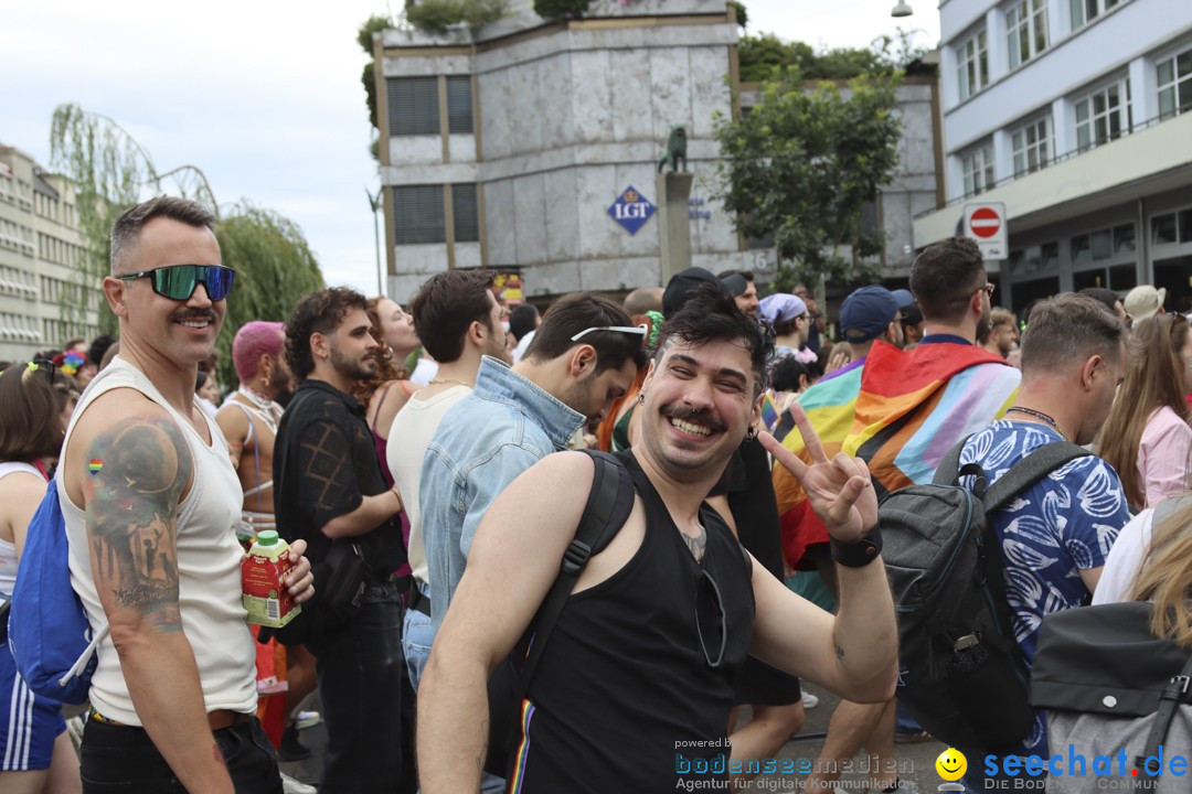 ZURICH PRIDE FESTIVAL: Zuerich - Schweiz, 15.06.2024