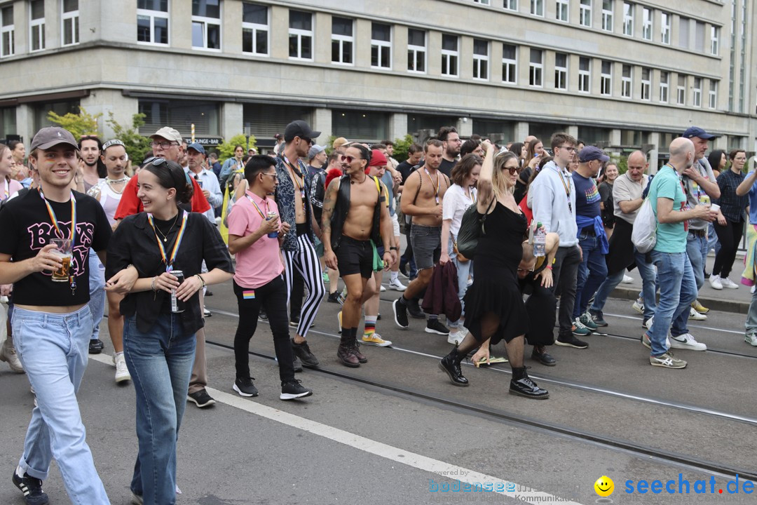 ZURICH PRIDE FESTIVAL: Zuerich - Schweiz, 15.06.2024