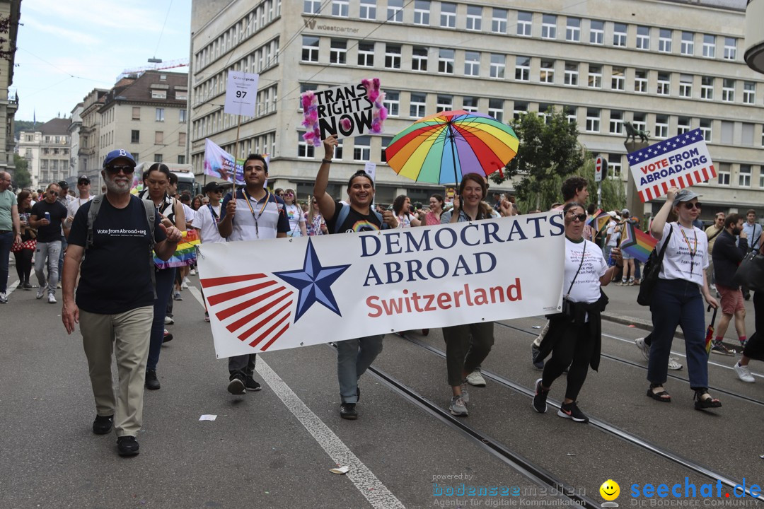 ZURICH PRIDE FESTIVAL: Zuerich - Schweiz, 15.06.2024