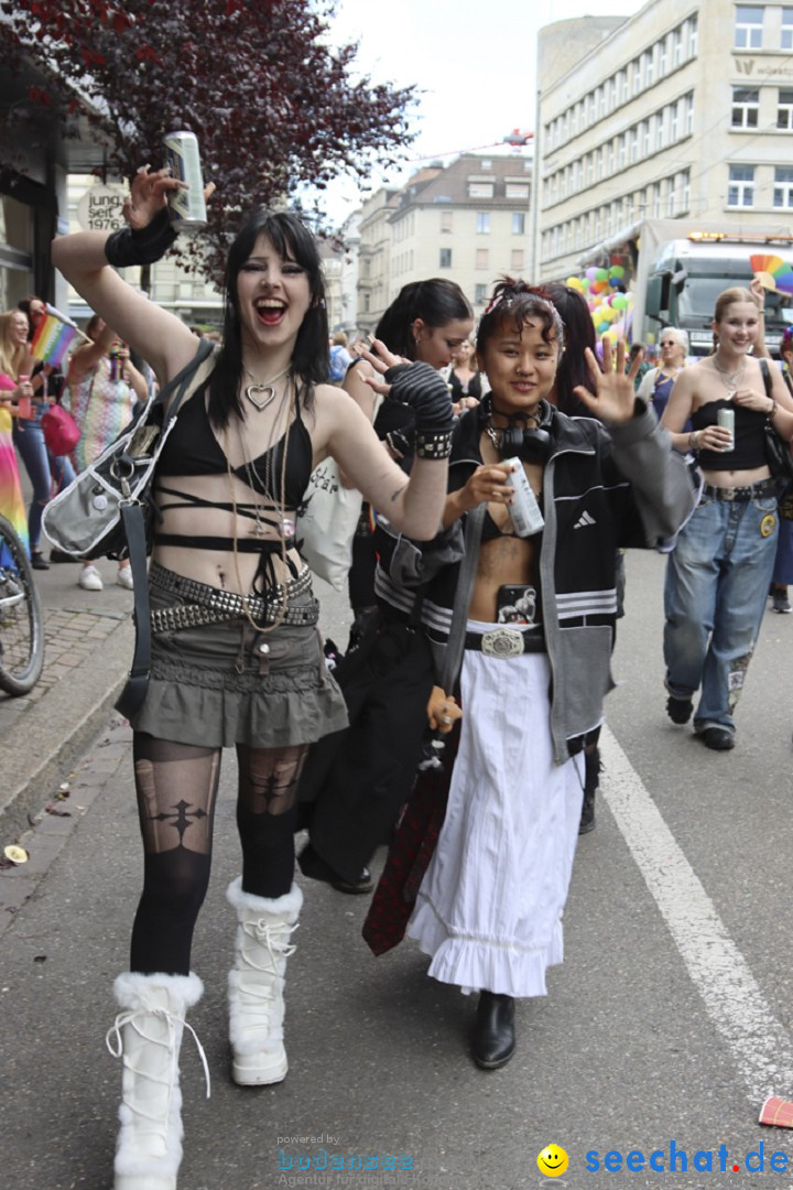 ZURICH PRIDE FESTIVAL: Zuerich - Schweiz, 15.06.2024