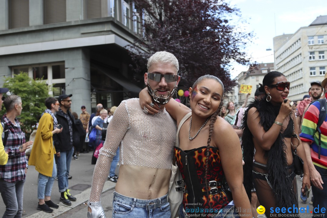 ZURICH PRIDE FESTIVAL: Zuerich - Schweiz, 15.06.2024