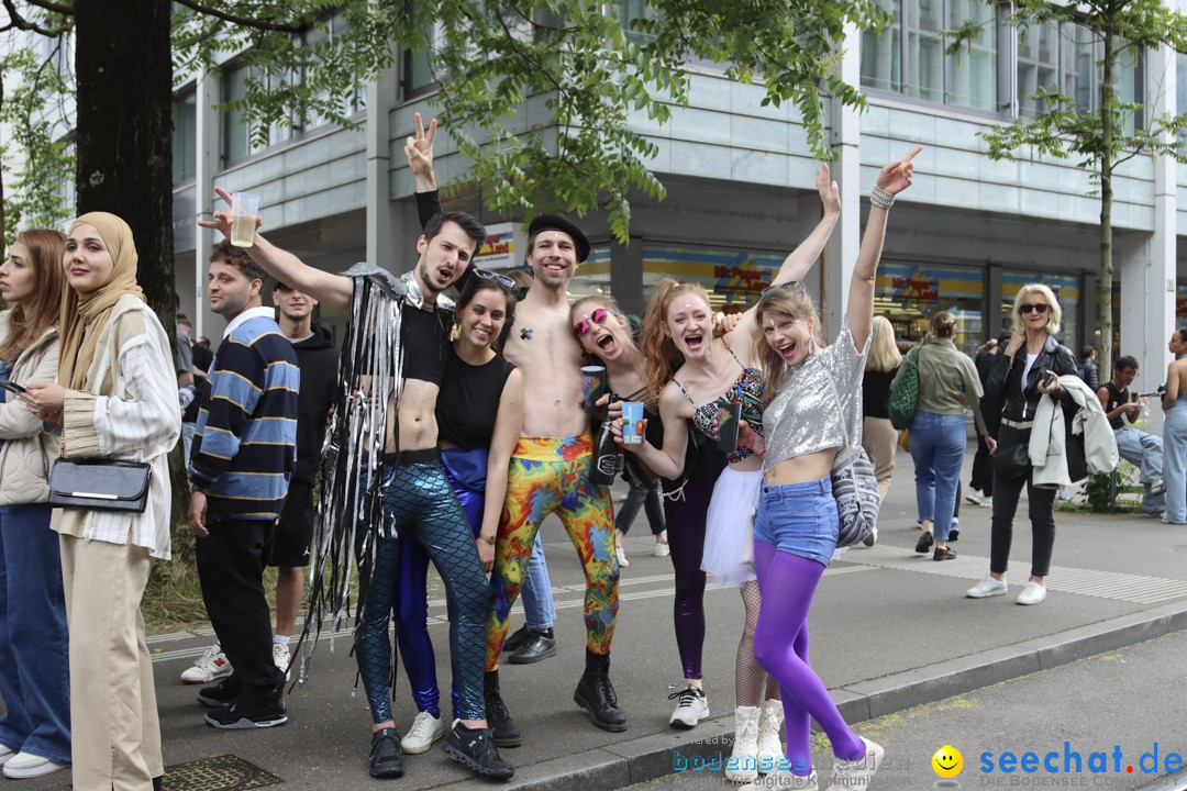 ZURICH PRIDE FESTIVAL: Zuerich - Schweiz, 15.06.2024