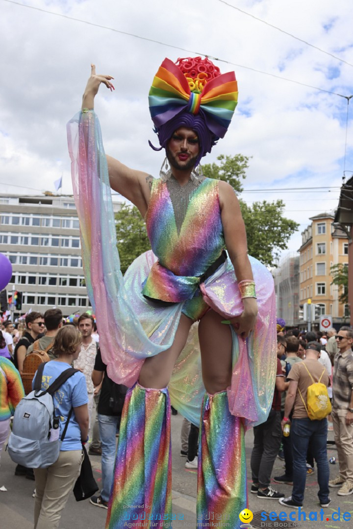 ZURICH PRIDE FESTIVAL: Zuerich - Schweiz, 15.06.2024