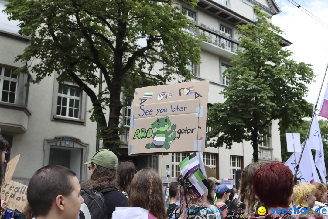 ZURICH PRIDE FESTIVAL: Zuerich - Schweiz, 15.06.2024