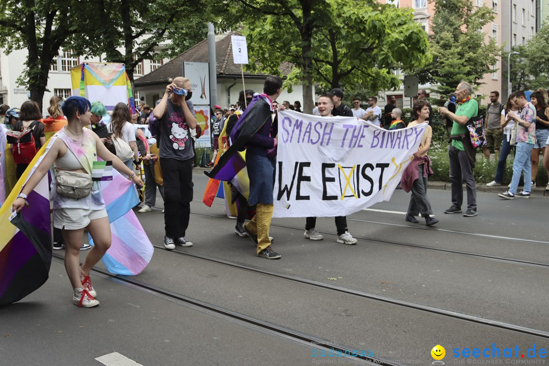ZURICH PRIDE FESTIVAL: Zuerich - Schweiz, 15.06.2024