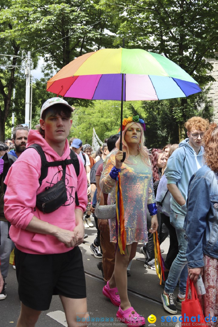 ZURICH PRIDE FESTIVAL: Zuerich - Schweiz, 15.06.2024