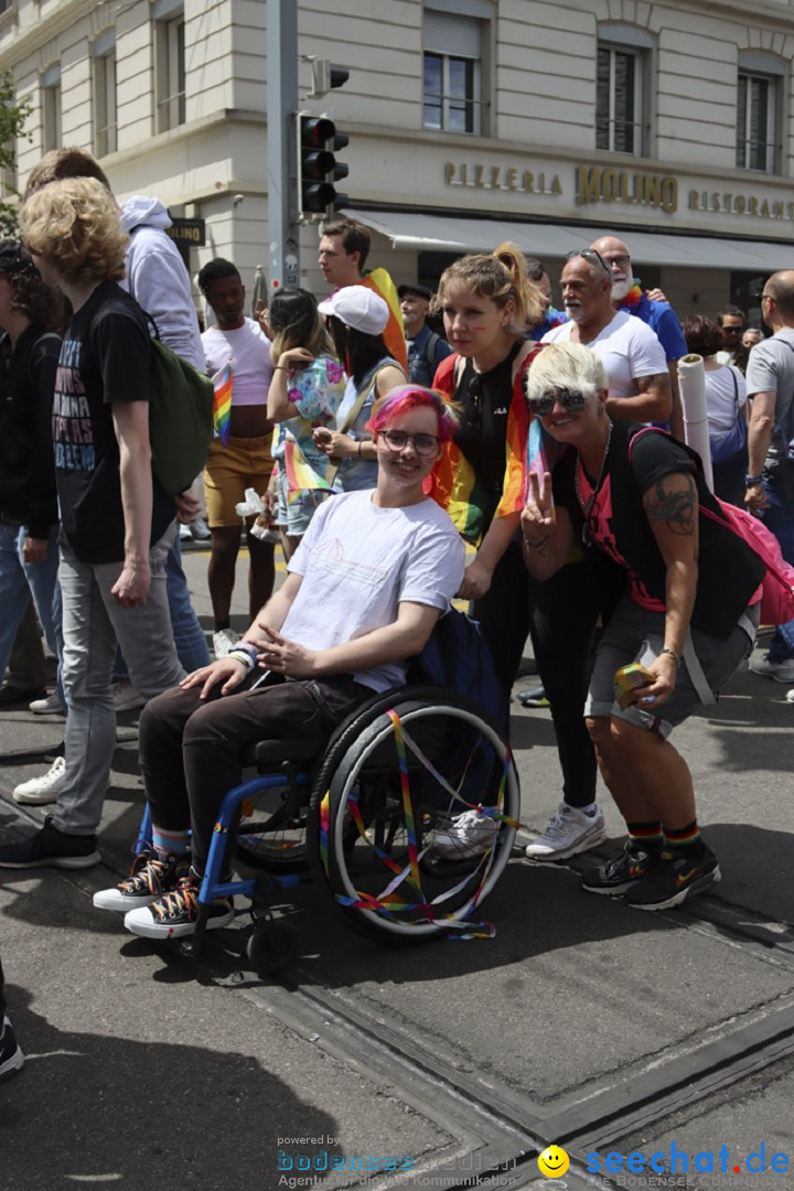 ZURICH PRIDE FESTIVAL: Zuerich - Schweiz, 15.06.2024