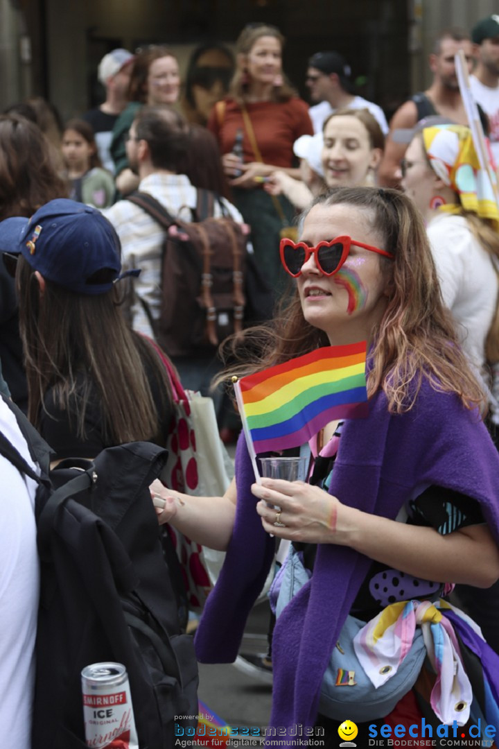 ZURICH PRIDE FESTIVAL: Zuerich - Schweiz, 15.06.2024