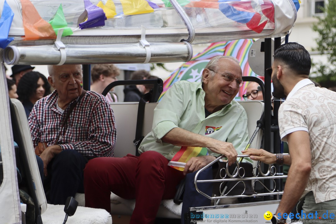 ZURICH PRIDE FESTIVAL: Zuerich - Schweiz, 15.06.2024
