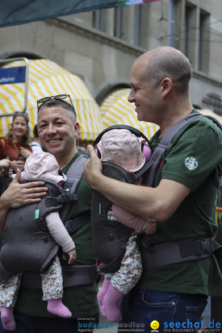 ZURICH PRIDE FESTIVAL: Zuerich - Schweiz, 15.06.2024