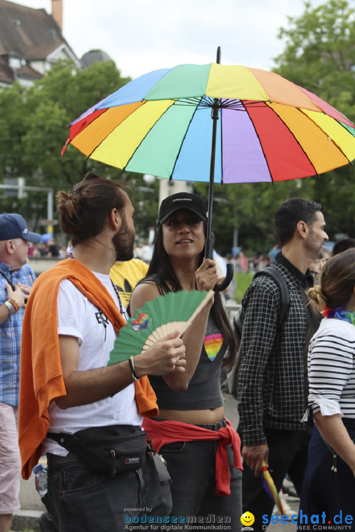 ZURICH PRIDE FESTIVAL: Zuerich - Schweiz, 15.06.2024