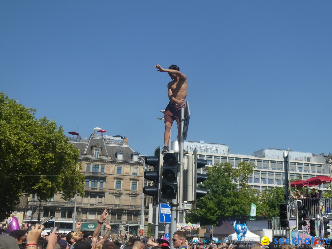 Streetparade 2025 - Live Love, Love Life: Zuerich, 09.08.2025