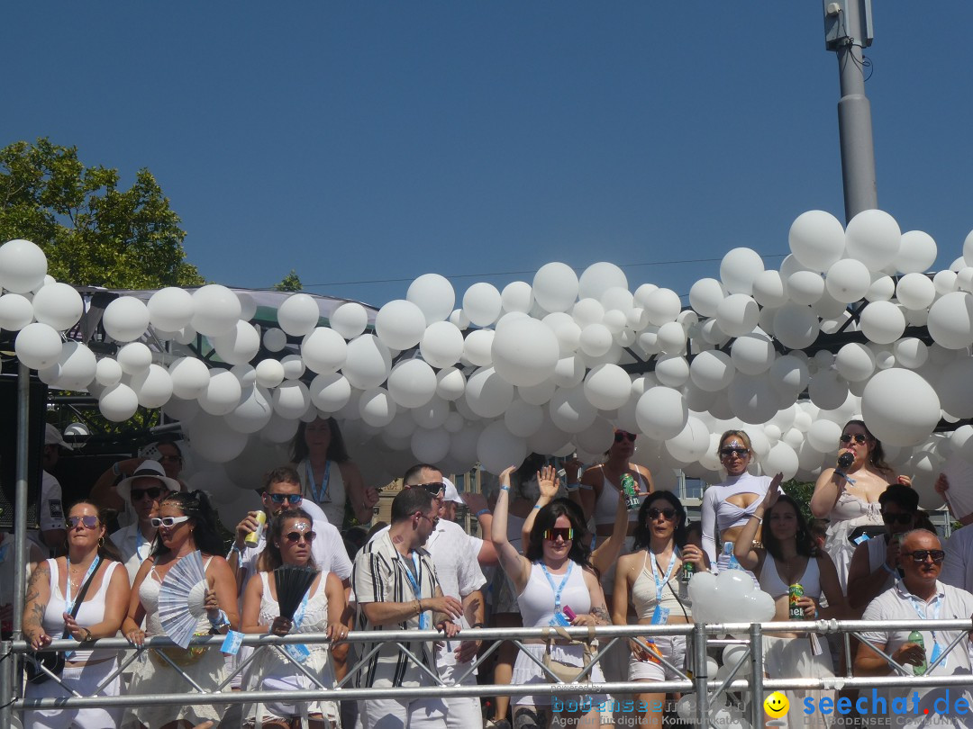 Streetparade 2025 - Live Love, Love Life: Zuerich, 09.08.2025