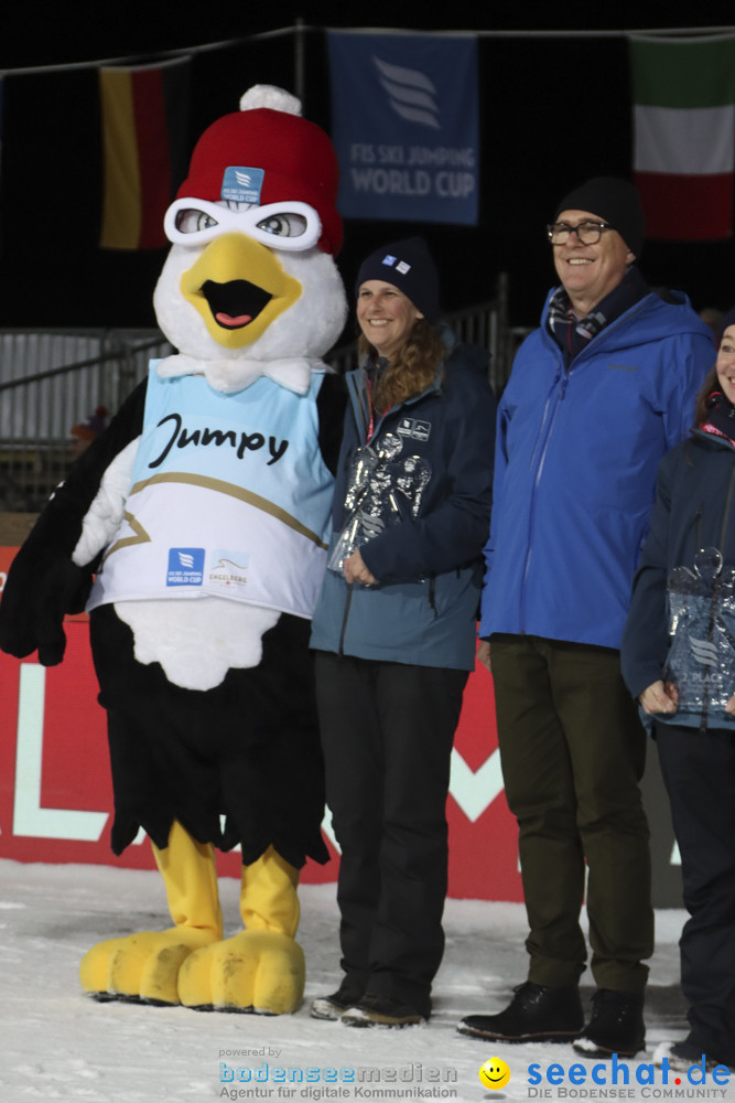 FIS SKISPRUNG WELTCUP: Engelberg, 21.12.2025