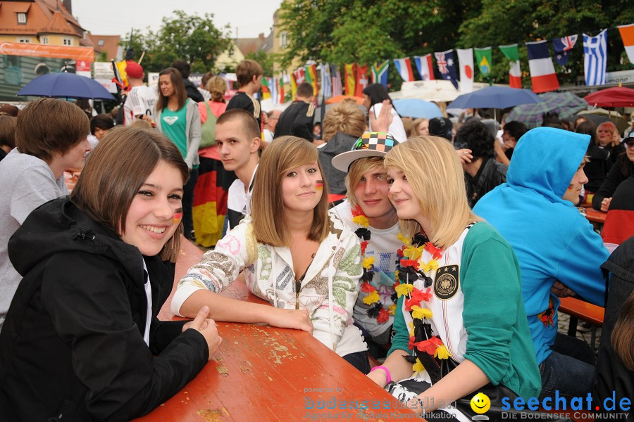WM 2010 Public Viewing: Deutschland vs Australien (4:0) mit Band Face-of-Vi