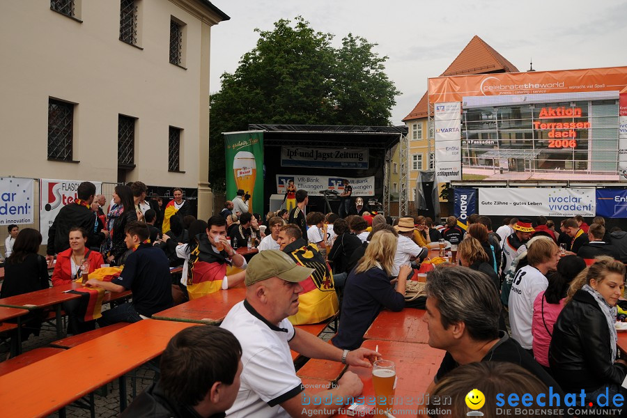 WM 2010 Public Viewing: Deutschland vs Australien (4:0) mit Band Face-of-Vi