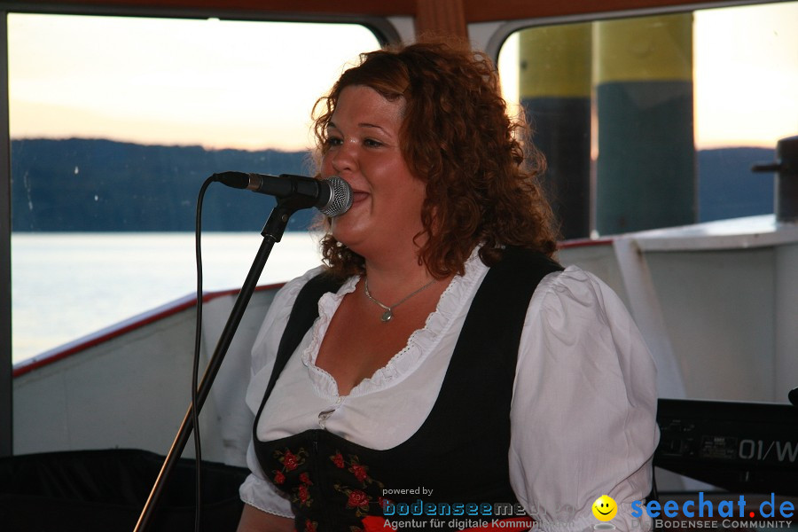 Wiesnboot-besser-fayern-als-die-Bayern-2010-Bodensee-Ueberlingen-110910-seechat_de-IMG_1054.JPG