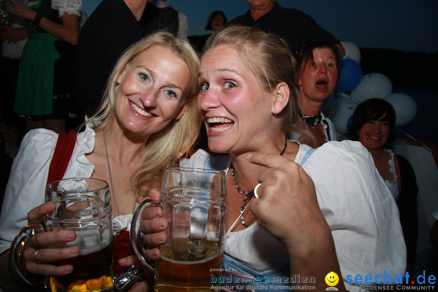 Wiesnboot-besser-fayern-als-die-Bayern-2010-Bodensee-Ueberlingen-110910-seechat_de-IMG_1134.JPG
