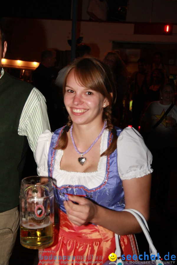 Wiesnboot-besser-fayern-als-die-Bayern-2010-Bodensee-Ueberlingen-110910-seechat_de-IMG_1200.JPG