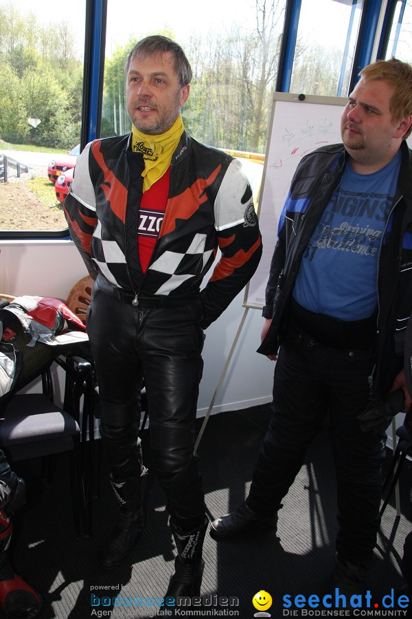 seechat.de Motorrad-Kurventraining: Start-up-Day-ADAC-Fahrsicherheitsanlage