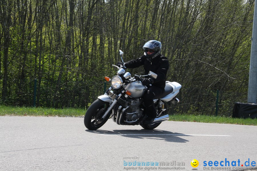 seechat.de Motorrad-Kurventraining: Start-up-Day-ADAC-Fahrsicherheitsanlage