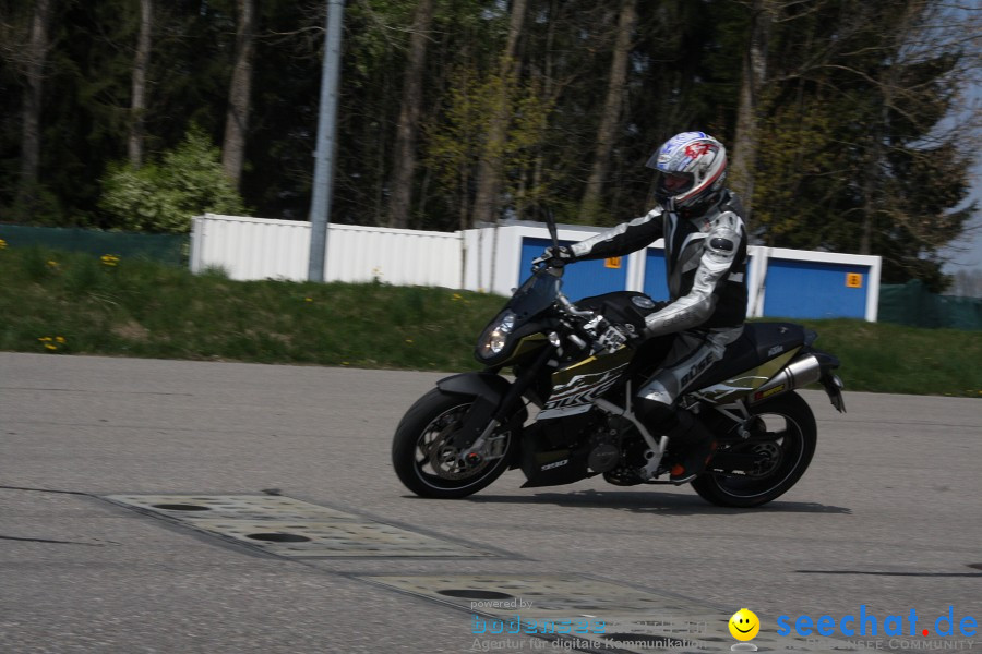 seechat.de Motorrad-Kurventraining: Start-up-Day-ADAC-Fahrsicherheitsanlage