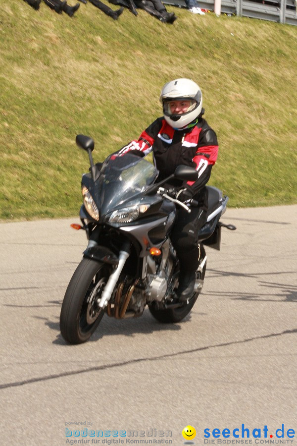 seechat.de Motorrad-Kurventraining: Start-up-Day-ADAC-Fahrsicherheitsanlage