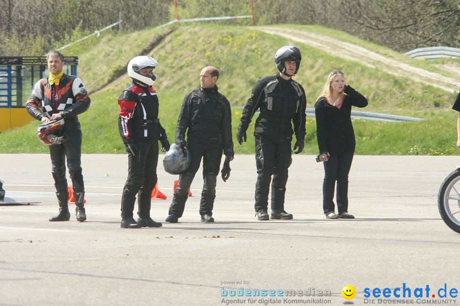 seechat.de Motorrad-Kurventraining: Start-up-Day-ADAC-Fahrsicherheitsanlage