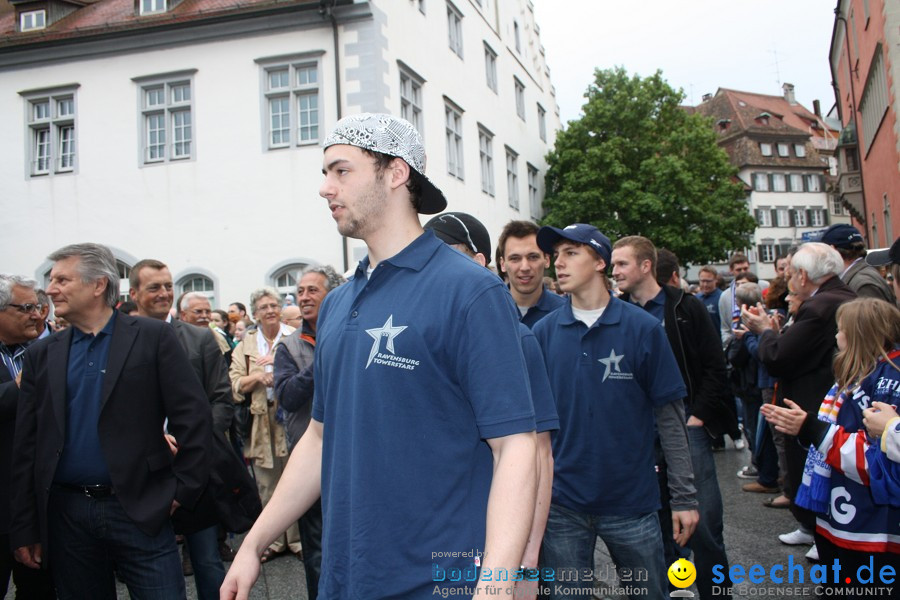 Meisterfeier Eishockey: Ravensburg Towerstars: Ravensburg, 29.04.2011