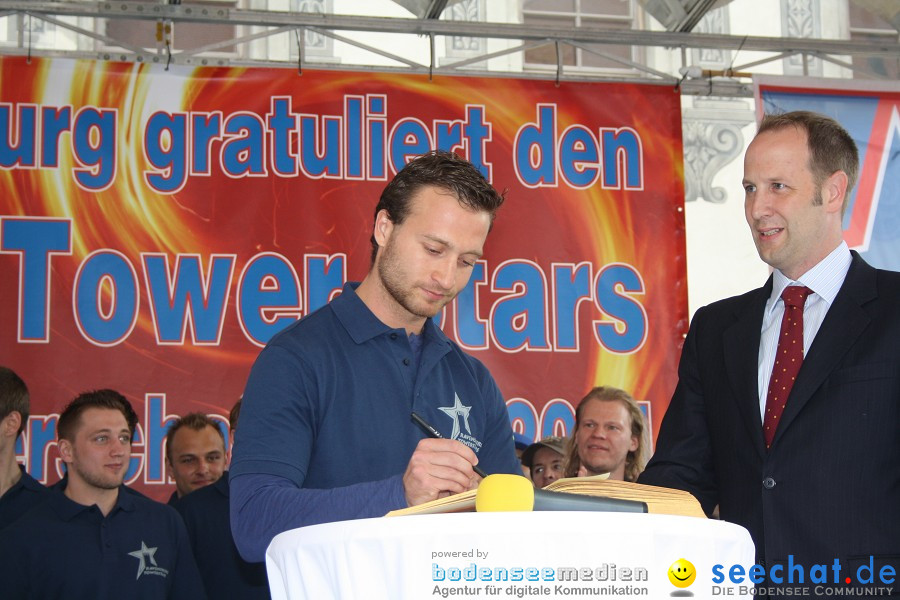 Meisterfeier Eishockey: Ravensburg Towerstars: Ravensburg, 29.04.2011